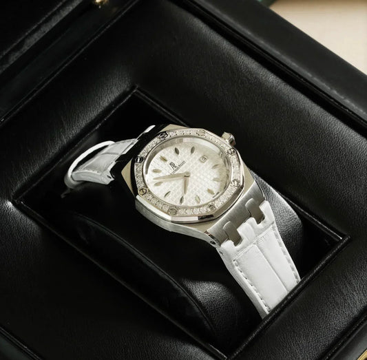 Audemars Piguet Royal Oak Lady Ref. 67601st / 2007 / Dial White / 33mm