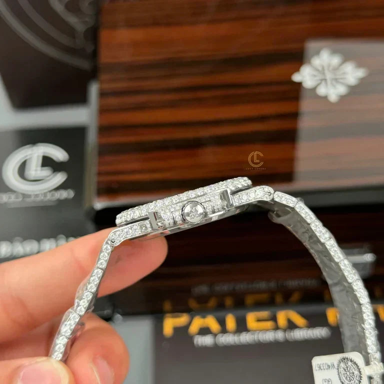 Patek Philippe Nautilus 5712/1A 40mm Blue Dial Full Moissanite Hong Kong