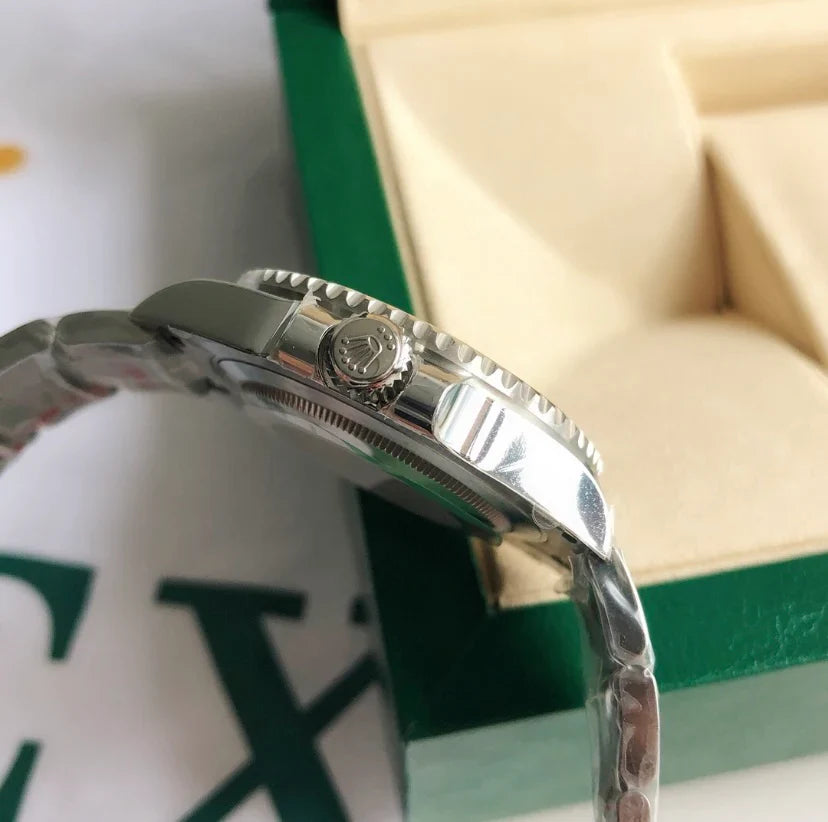 Rolex GMT-Master II “Pepsi”