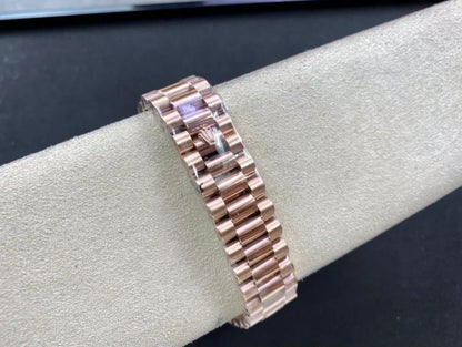 Rolex Day-Date “Gold Rose”