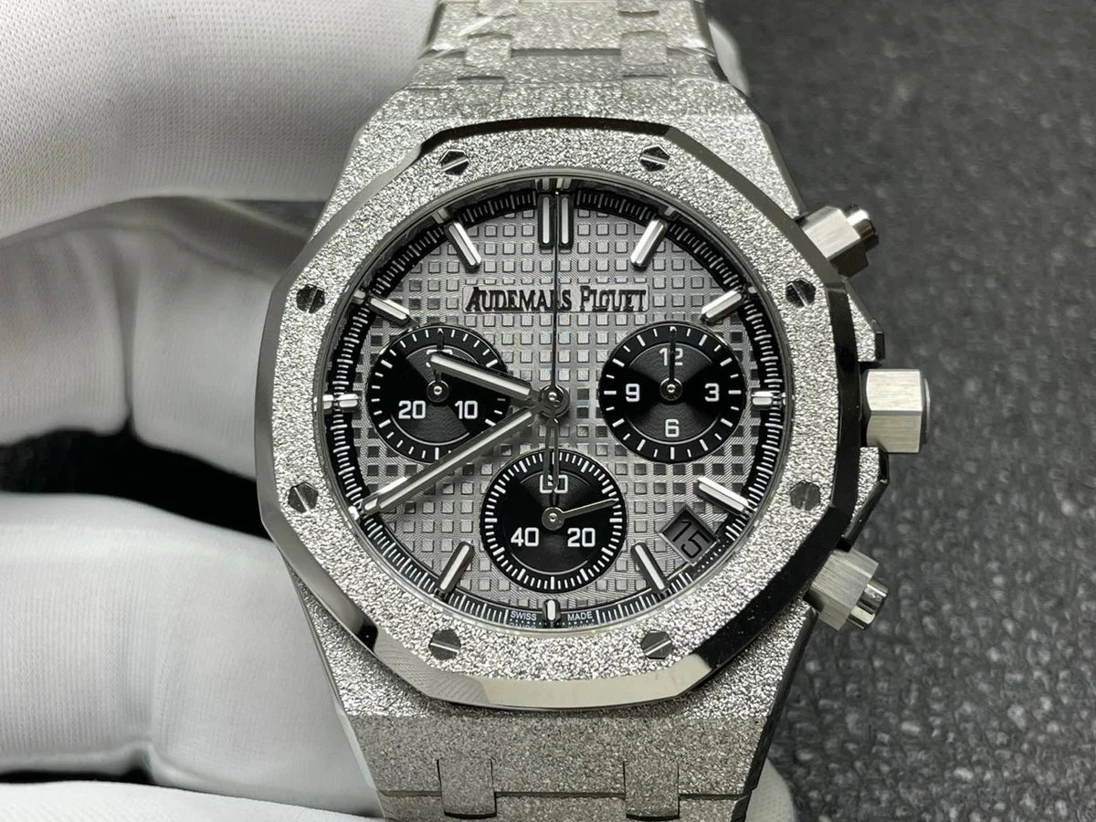 Audemars Piguet Royal Oak Chronograph 41 Frosted White Gold - Grey Dial