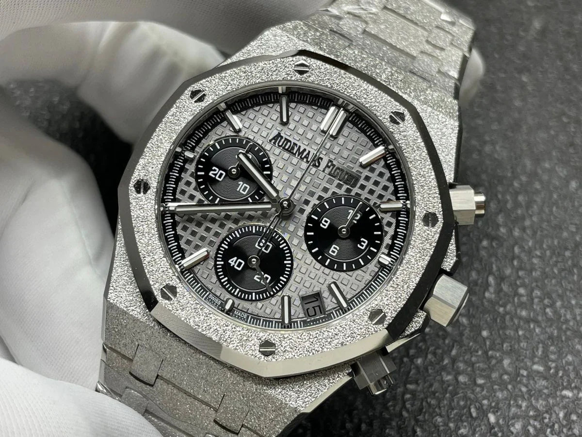 Audemars Piguet Royal Oak Chronograph 41 Frosted White Gold - Grey Dial