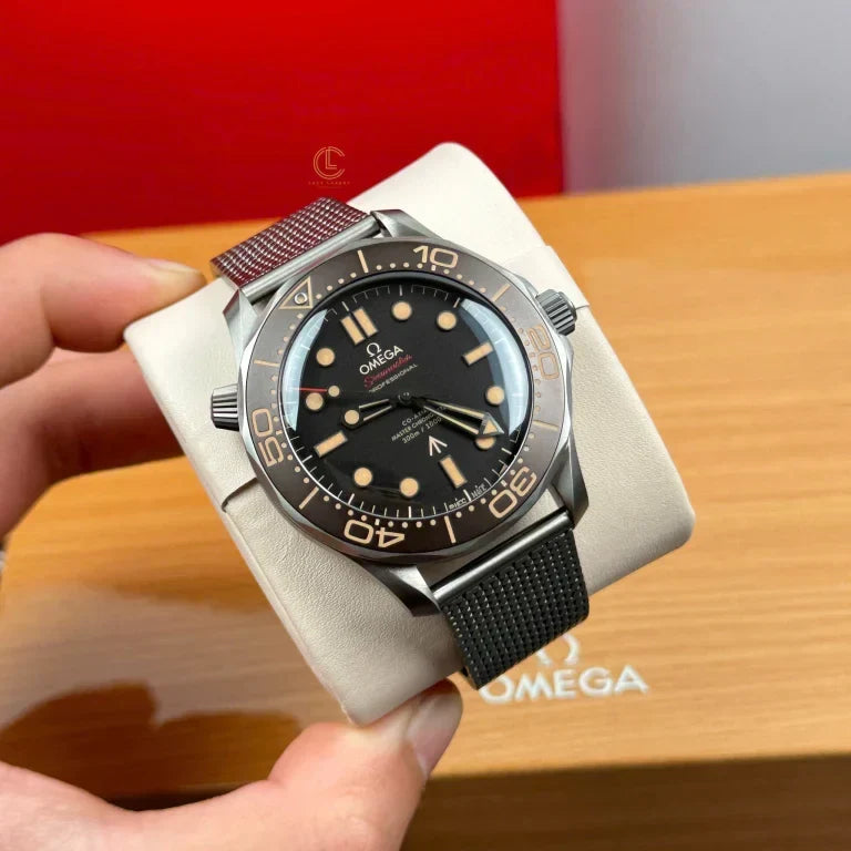 Omega Seamaster Diver “James Bond 007 Edition” 42mm Black Dial Titanium