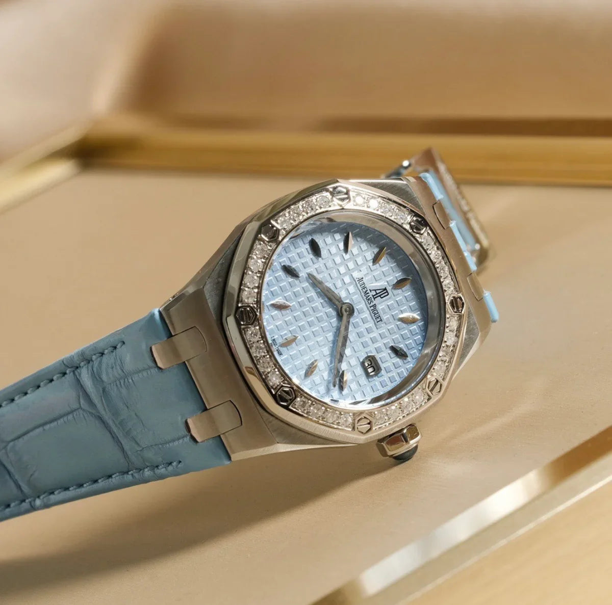 Audemars Piguet Royal Oak Lady 67601ST.ZZ.D302CR.01