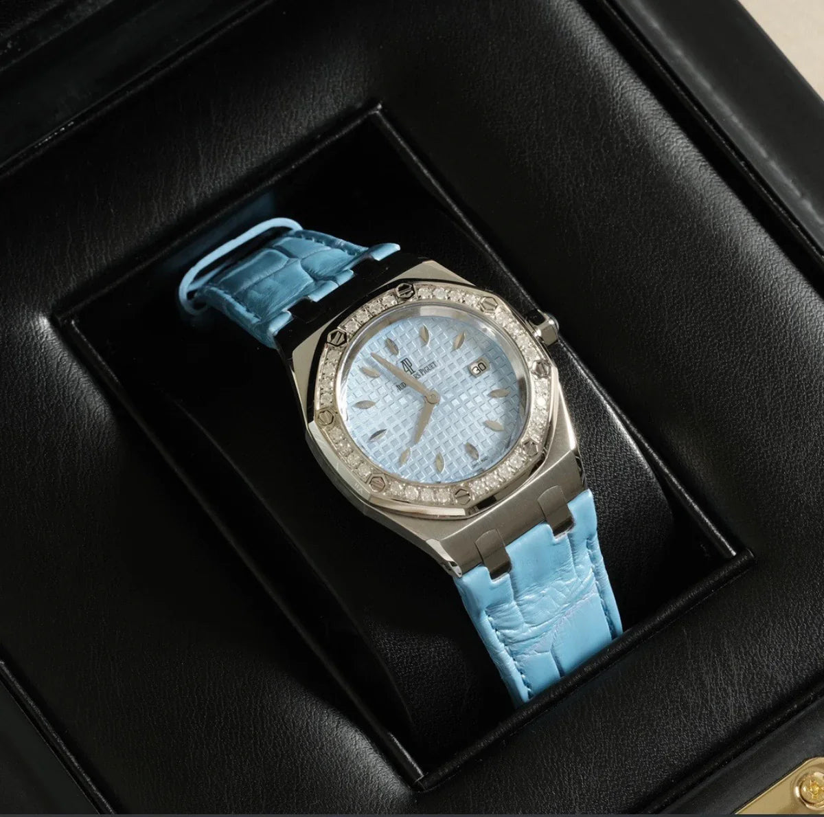 Audemars Piguet Royal Oak Lady 67601ST.ZZ.D302CR.01